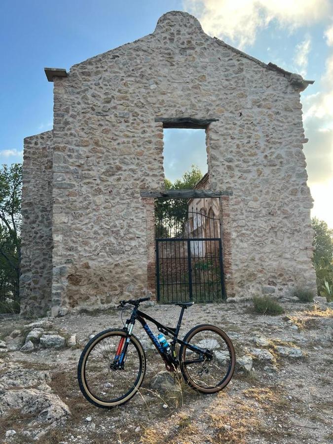 Casa Rural El Encanto Zarra ภายนอก รูปภาพ